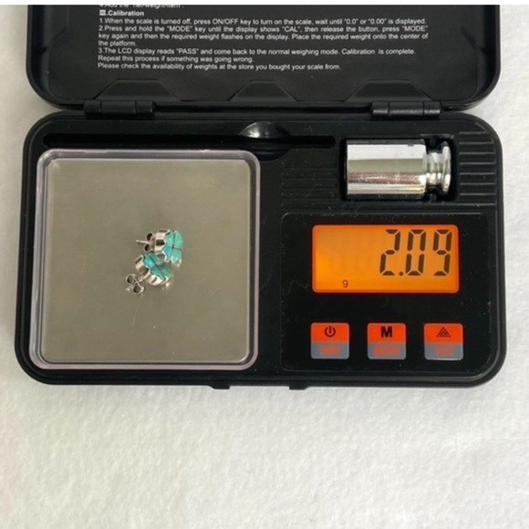 Sterling Silver 925 Dainty Turquoise Inlay Four Leaf Clover Flower Stud Earrings - Picture 3 of 15